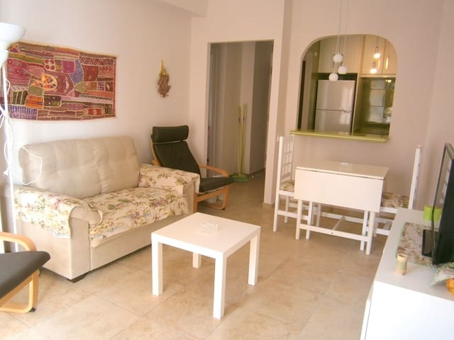 2 bedroom Beach Apartment for rent in Fuengirola with garage - € 1,270 (Ref: 8740846)