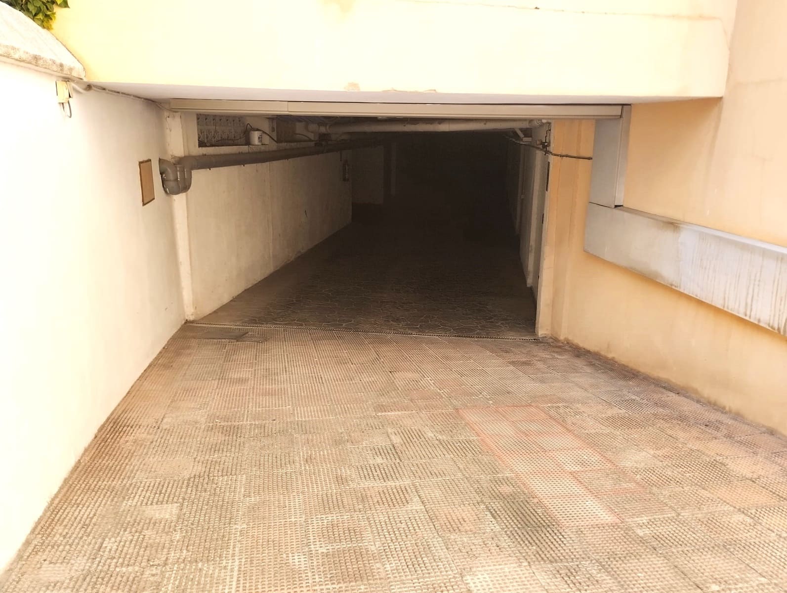 3 soveværelse Byhus til salg i Granada by med swimmingpool garage - € 380.000 (Ref: 9004430)