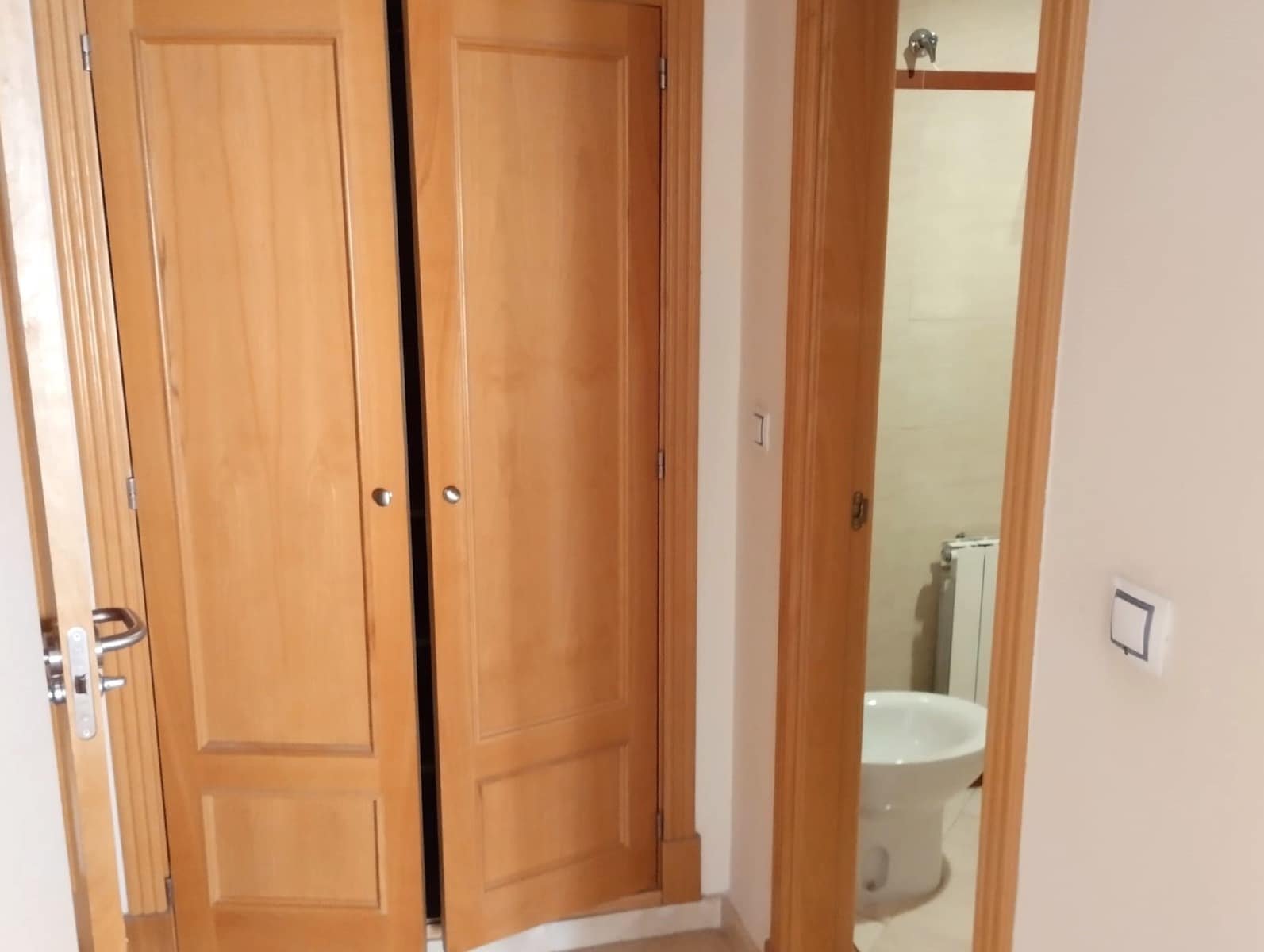 3 soveværelse Byhus til salg i Granada by med swimmingpool garage - € 380.000 (Ref: 9004430)