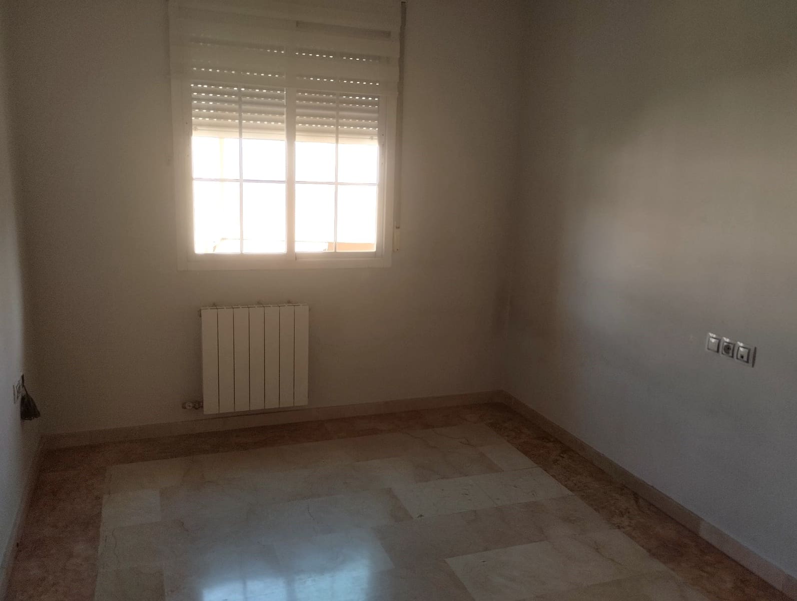 3 soveværelse Byhus til salg i Granada by med swimmingpool garage - € 380.000 (Ref: 9004430)