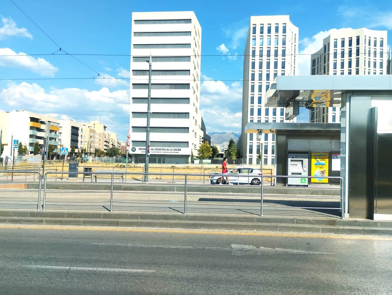 3 soveværelse Byhus til salg i Granada by med swimmingpool garage - € 380.000 (Ref: 9004430)