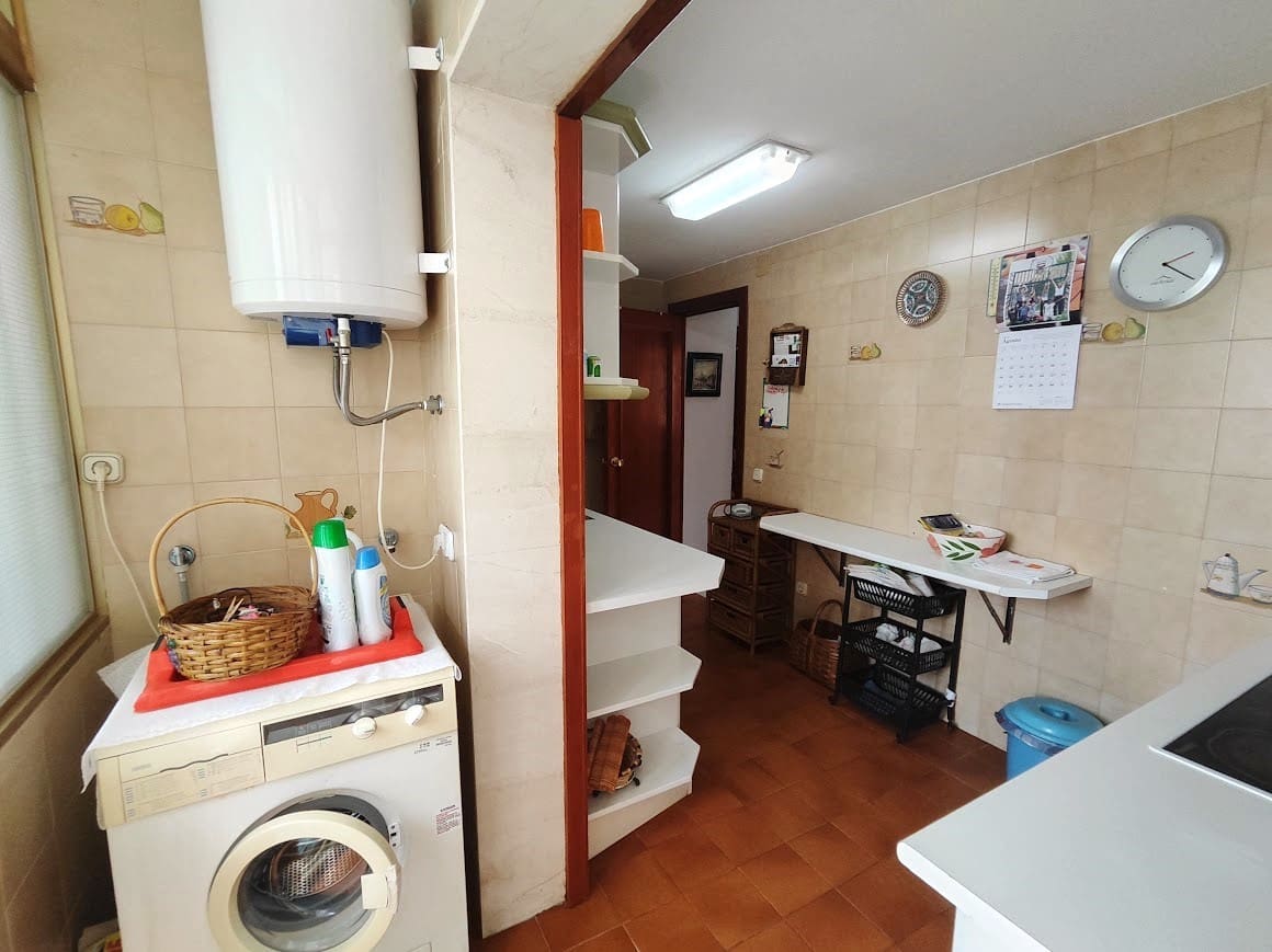 2 soverom Strandleiligheter til leie i Fuengirola - € 1 350 (Ref: 9195187)