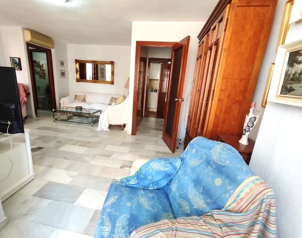 2 bedroom Beach Apartment for rent in Fuengirola - € 1,350 (Ref: 9195187)