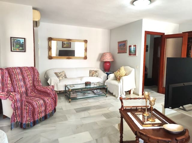 2 bedroom Beach Apartment for rent in Fuengirola - € 1,350 (Ref: 9195187)