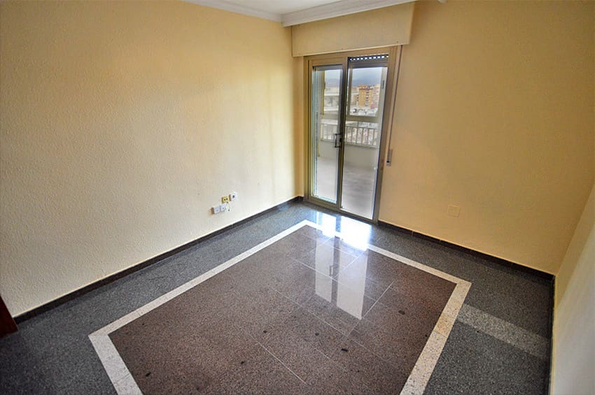 6 soveværelse Lejlighed til leje i Fuengirola - € 2.500 (Ref: 9219616)