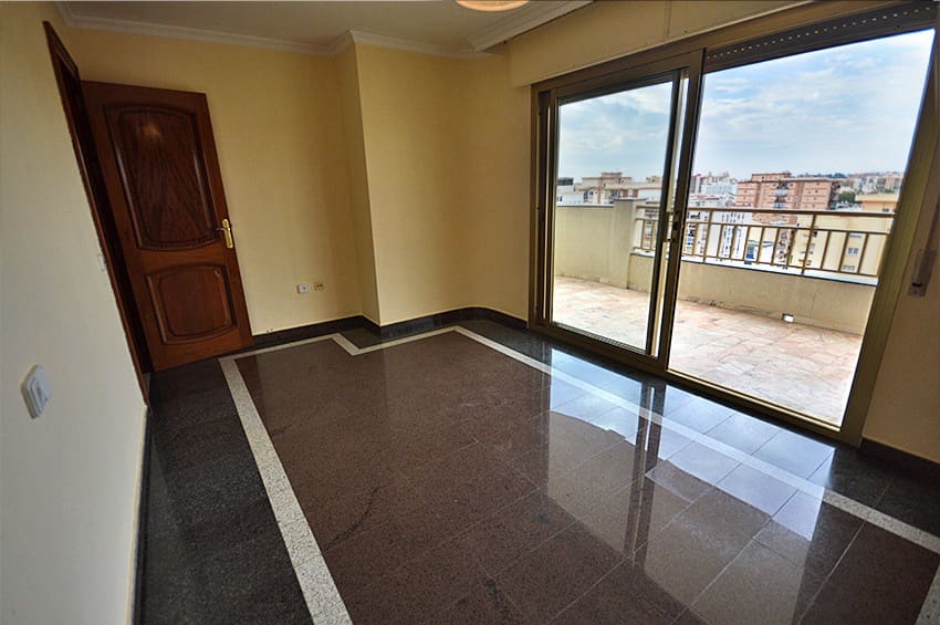 6 soveværelse Lejlighed til leje i Fuengirola - € 2.500 (Ref: 9219616)