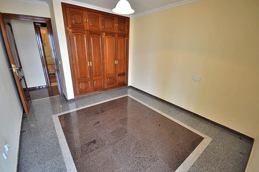 6 soveværelse Lejlighed til leje i Fuengirola - € 2.500 (Ref: 9219616)