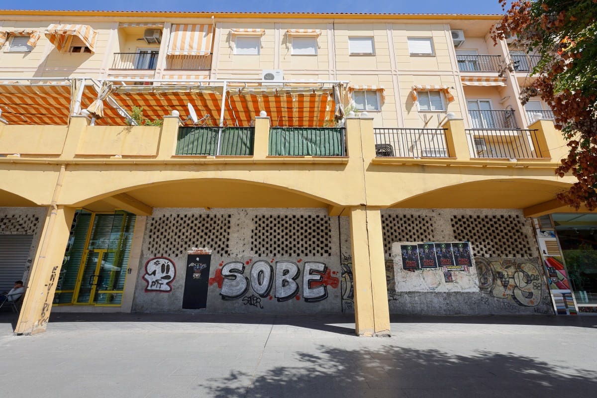 Kommersiell att hyra i Granada stad - 4 500 € (Ref: 9271895)