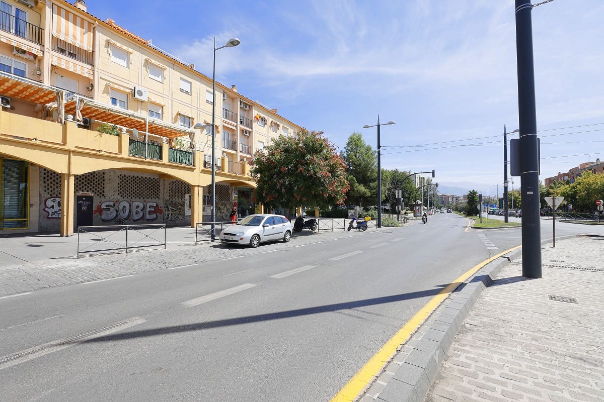 Kommersiell att hyra i Granada stad - 4 500 € (Ref: 9271895)