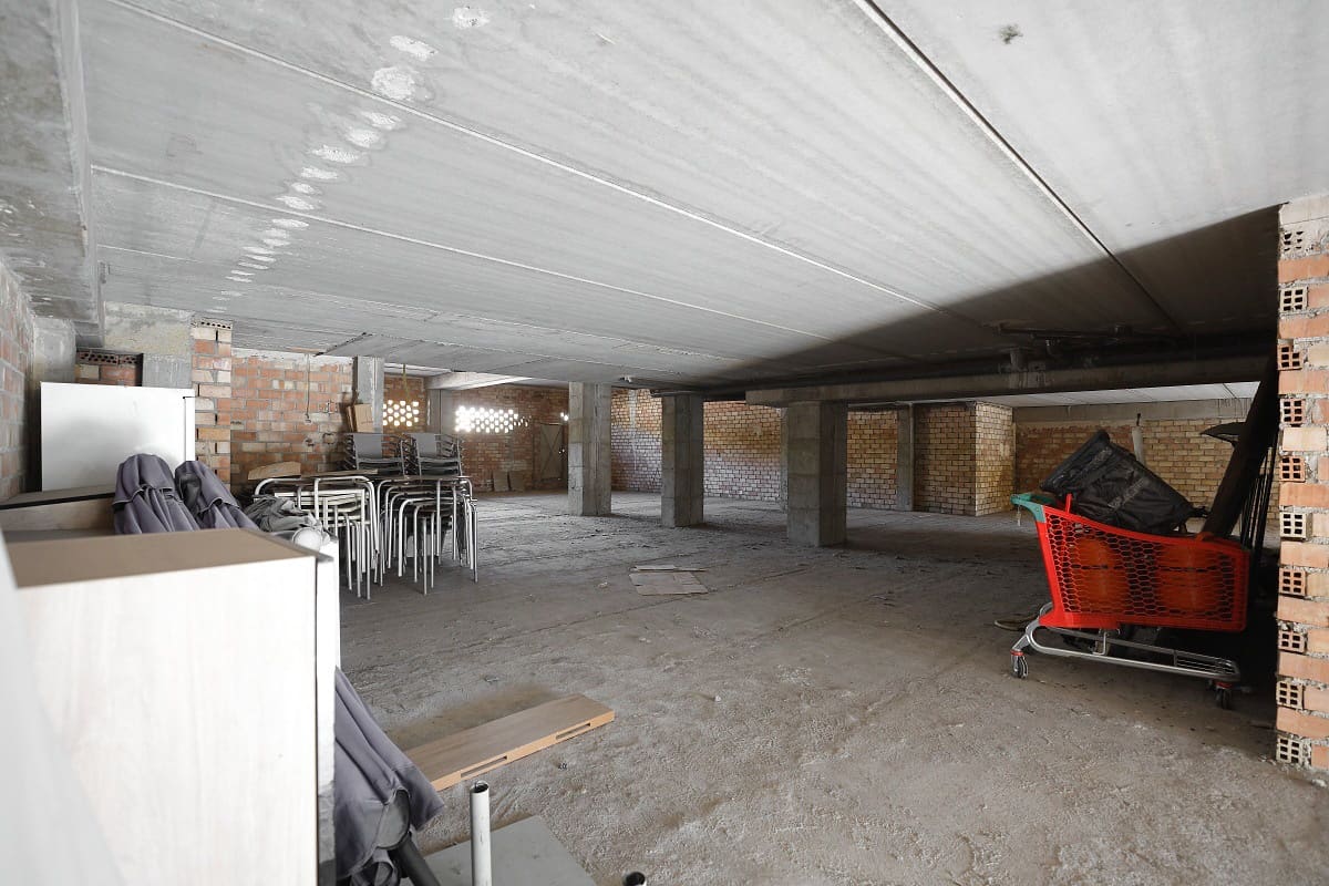 Kommersiell att hyra i Granada stad - 4 500 € (Ref: 9271895)