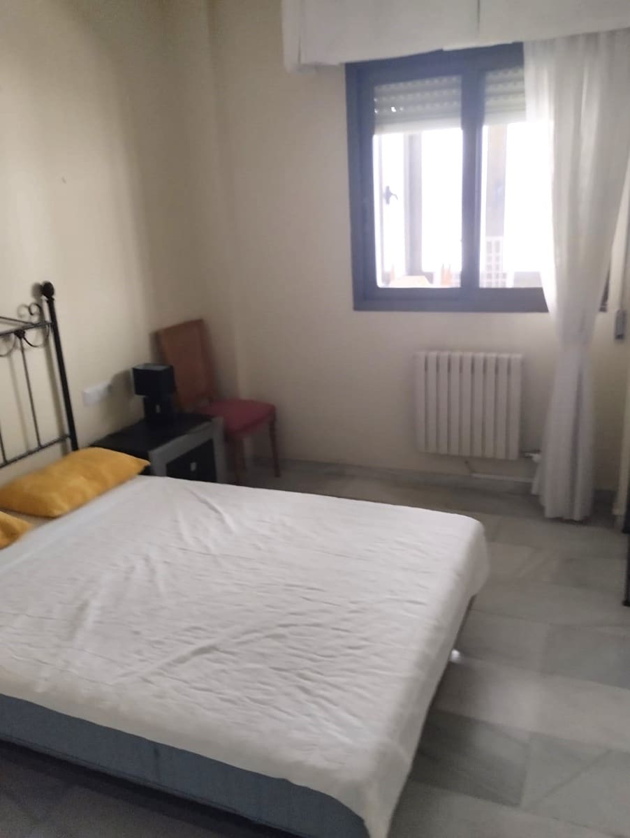 1 soveværelse Lejlighed til leje i Granada by - € 670 (Ref: 9271980)