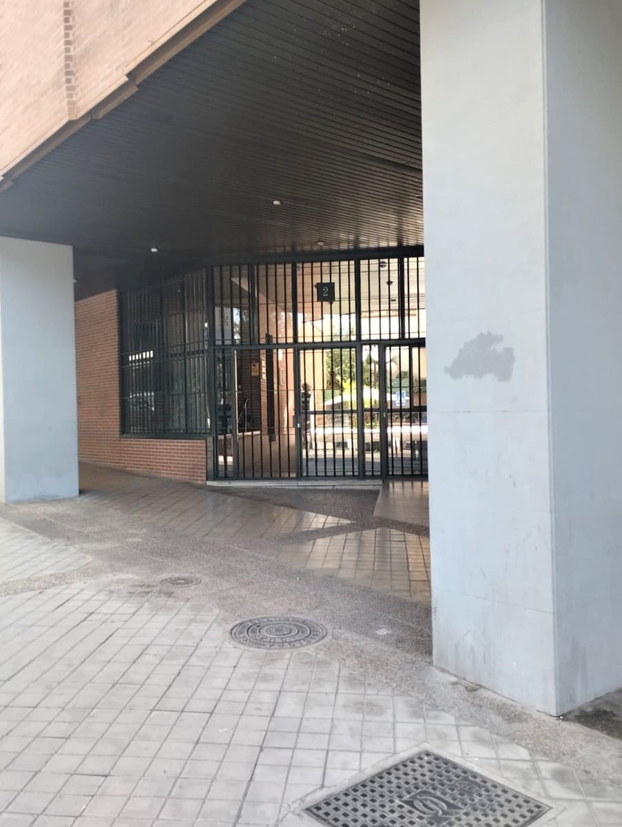 1 soveværelse Lejlighed til leje i Granada by - € 670 (Ref: 9271980)