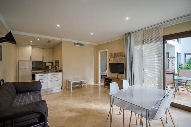 1 soveværelse Lejlighed til leje i Mijas Golf, Mijas med swimmingpool - € 1.000 (Ref: 9398029)