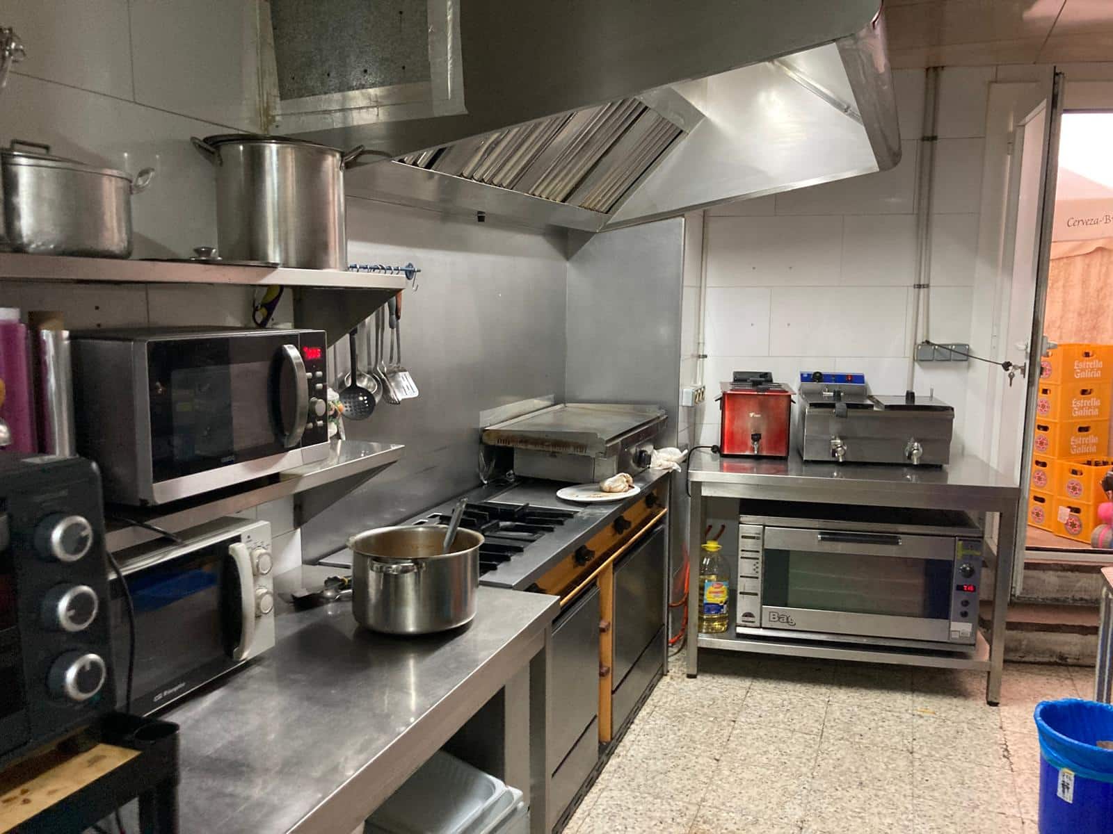 Restauracja lub bar do wynajęcia w Miasto Barcelona - 1 500 € (Ref: 9400315)