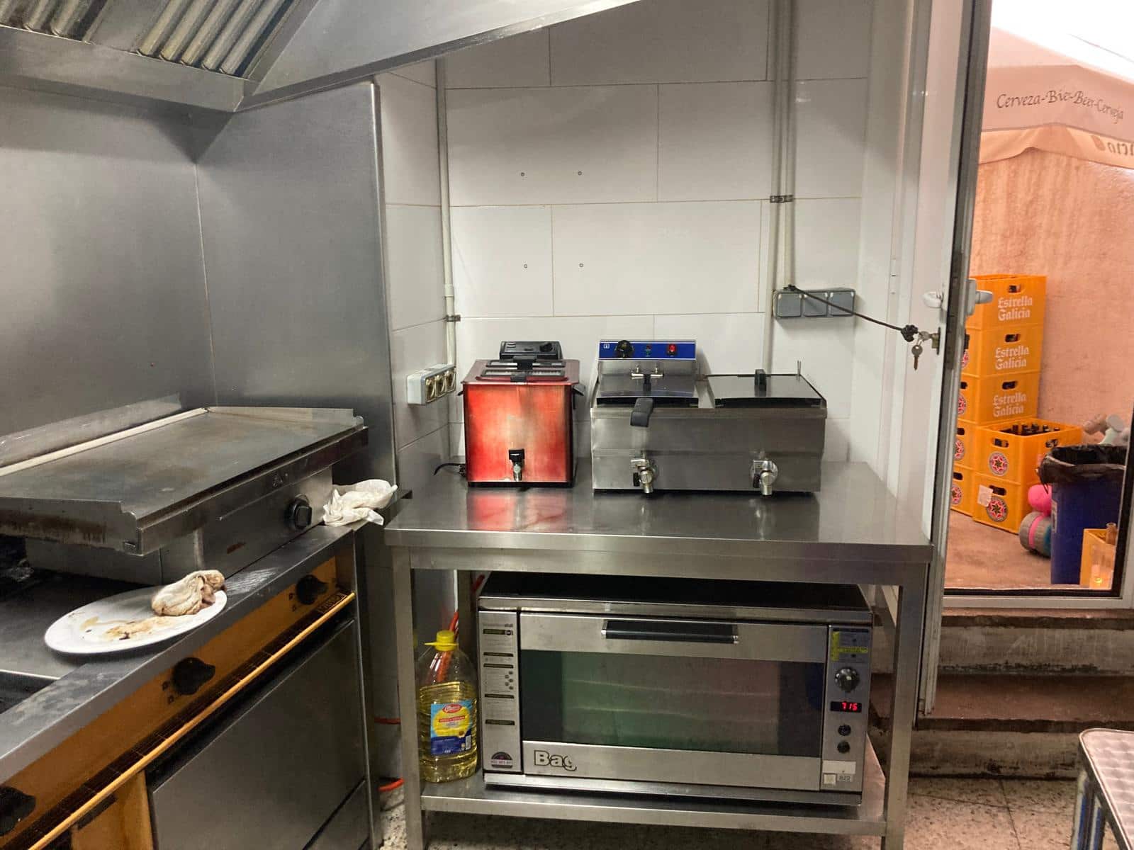 Restauracja lub bar do wynajęcia w Miasto Barcelona - 1 500 € (Ref: 9400315)