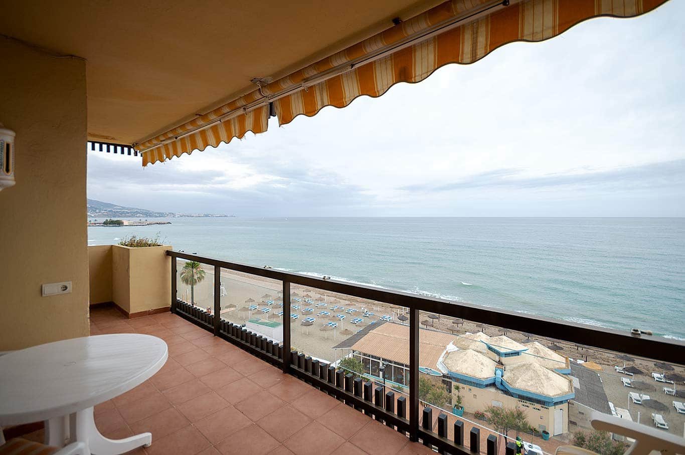 2 soverom Strandleiligheter til leie i Fuengirola - € 1 100 (Ref: 9441681)