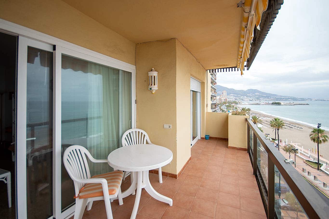 2 soverom Strandleiligheter til leie i Fuengirola - € 1 100 (Ref: 9441681)