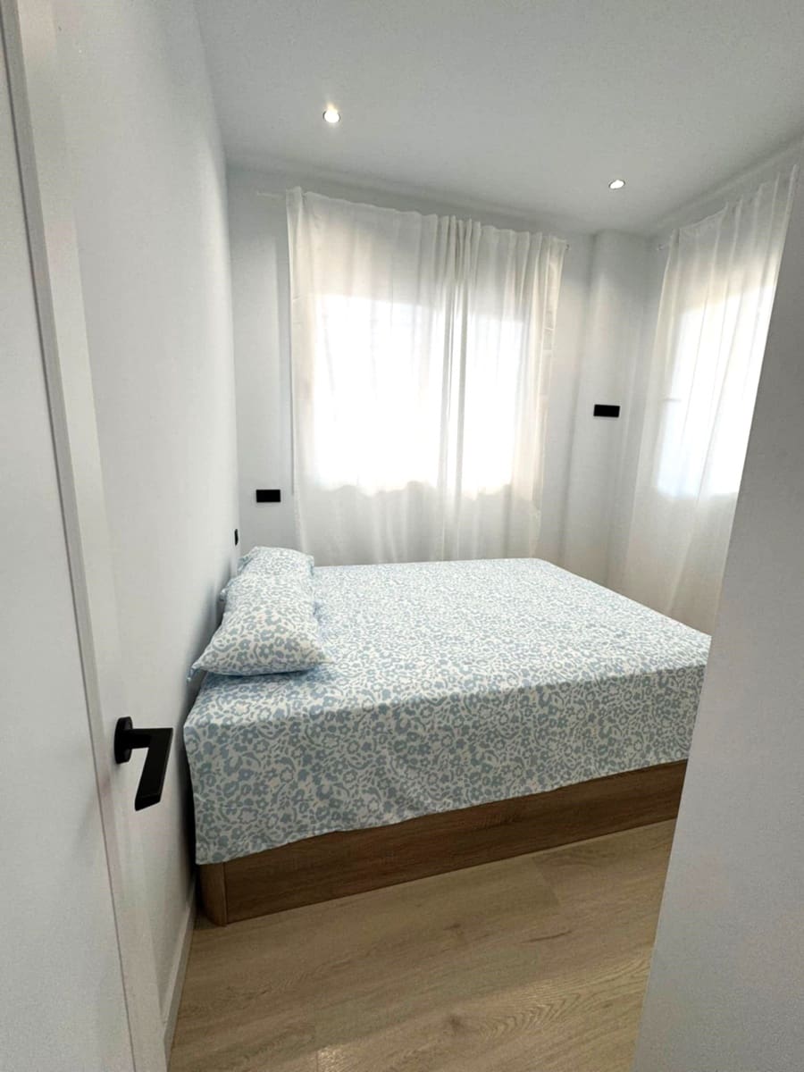 2 makuuhuone Huoneisto vuokrattavana paikassa Fuengirola mukana uima-altaan - 1 550 € (Ref: 9488642)