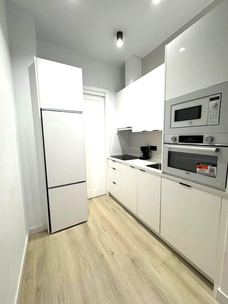 2 makuuhuone Huoneisto vuokrattavana paikassa Fuengirola mukana uima-altaan - 1 550 € (Ref: 9488642)