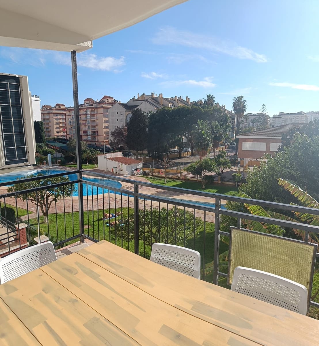 3 bedroom Apartment for rent in Fuengirola with pool garage - € 1,750 (Ref: 9488644)