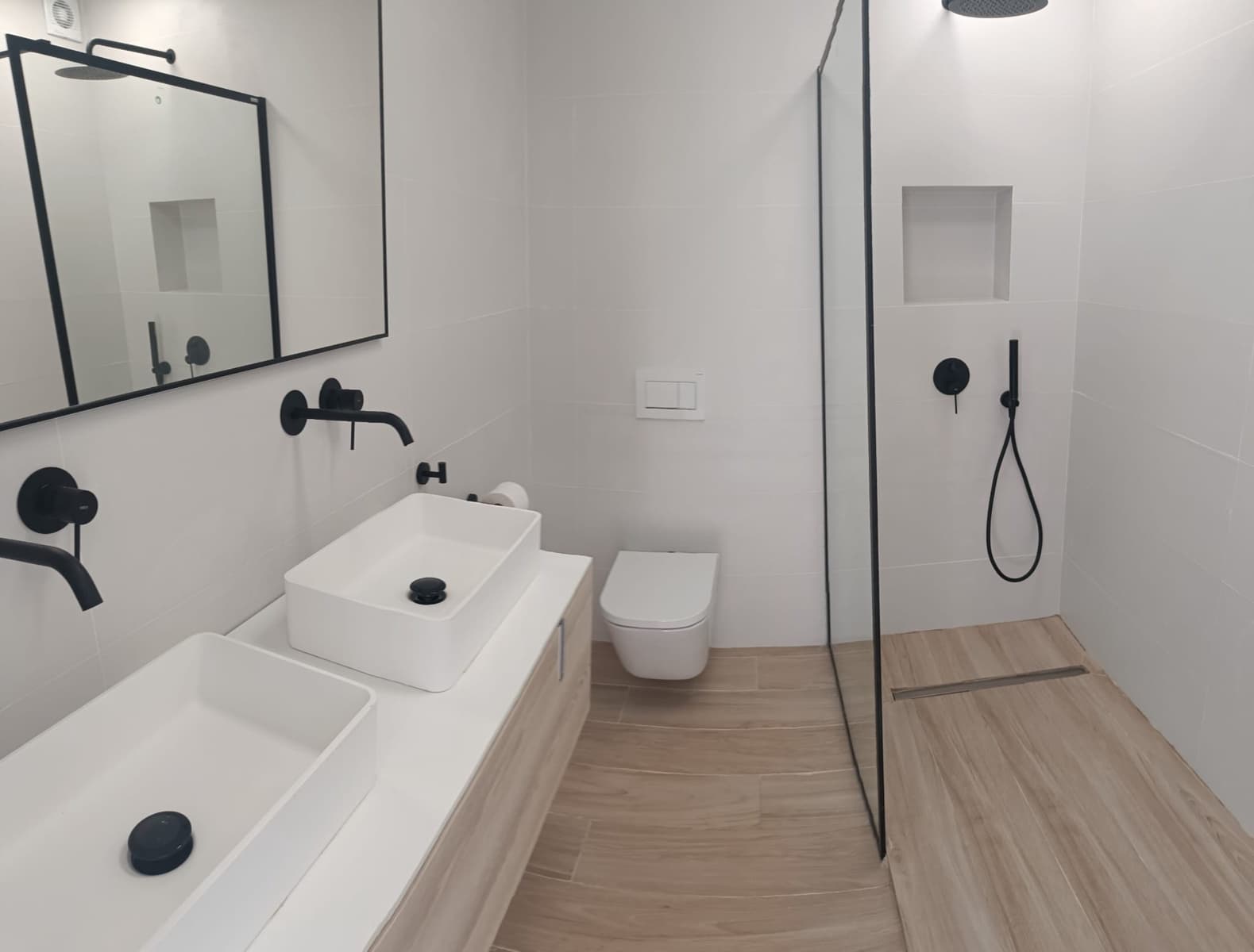 3 bedroom Apartment for rent in Fuengirola with pool garage - € 1,750 (Ref: 9488644)