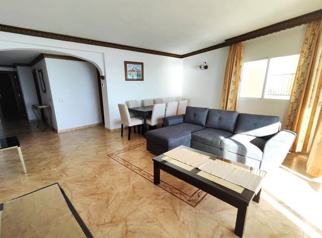 2 soveværelse Strandlejlighed til leje i Fuengirola - € 1.600 (Ref: 9526035)