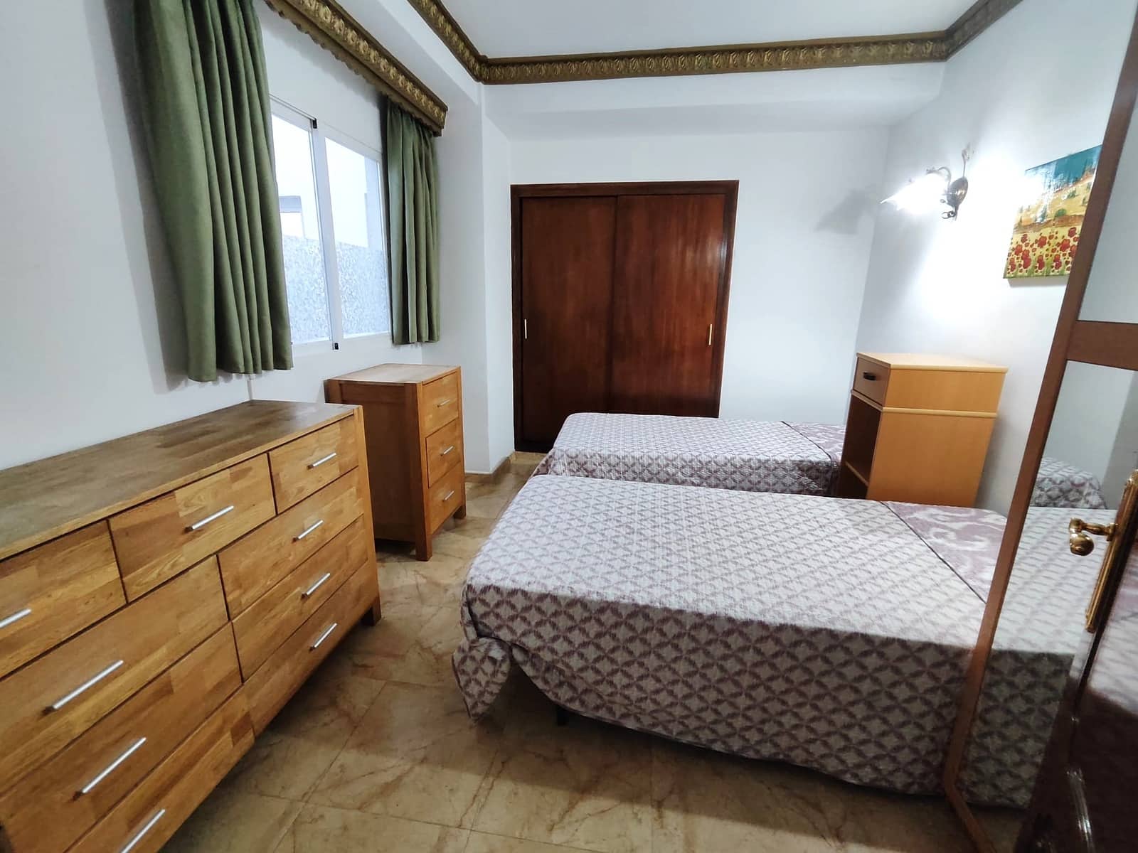 2 soveværelse Strandlejlighed til leje i Fuengirola - € 1.600 (Ref: 9526035)