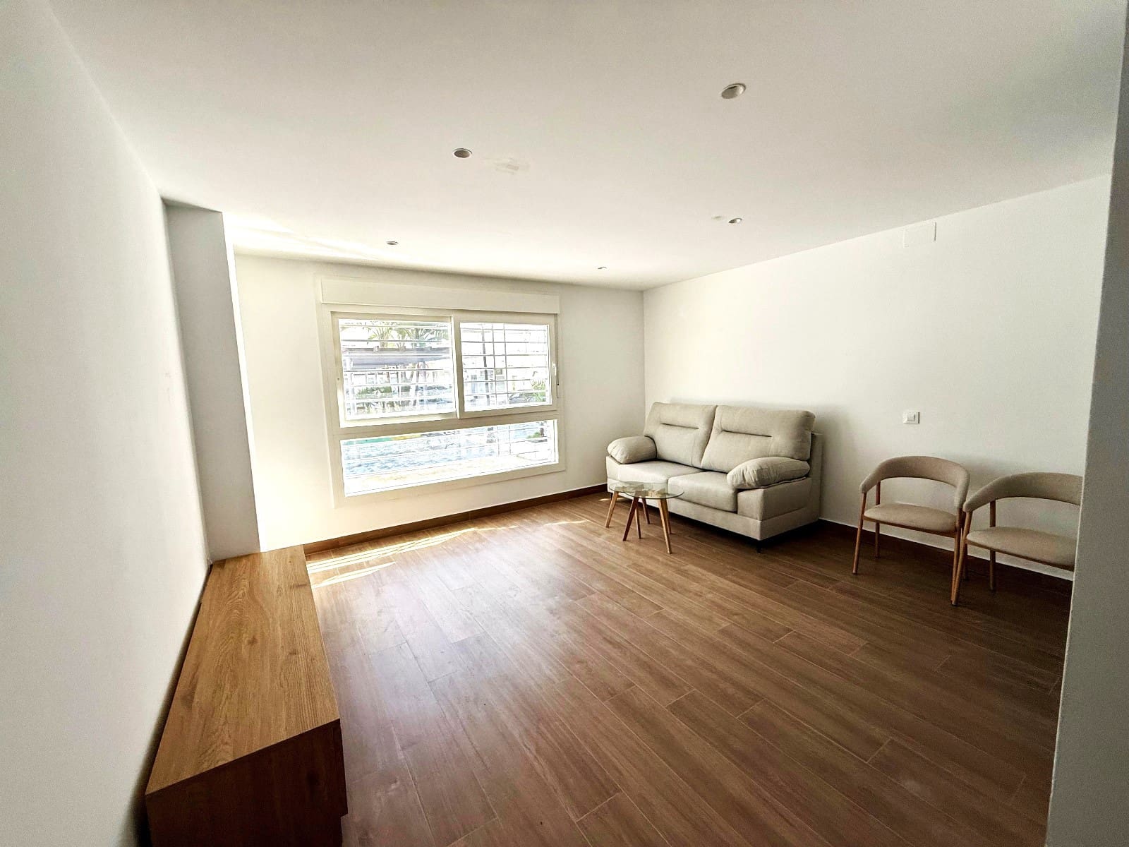 3 bedroom Apartment for rent in Fuengirola - € 1,500 (Ref: 9636235)