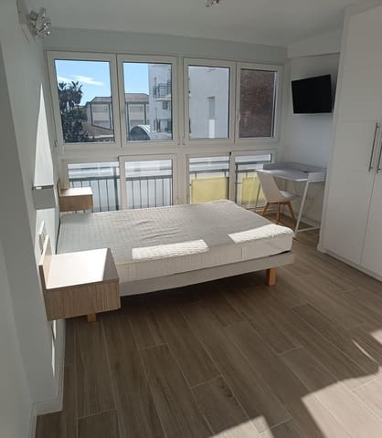 Apartamento de 3 habitaciones en Fuengirola en alquiler - 1.650 € (Ref: 9675941)