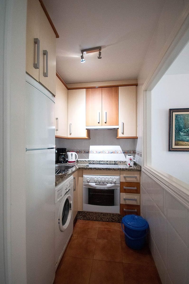 2 bedroom Apartment for rent in Fuengirola - € 1,100 (Ref: 9735003)