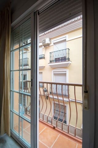 2 bedroom Apartment for rent in Fuengirola - € 1,100 (Ref: 9735003)