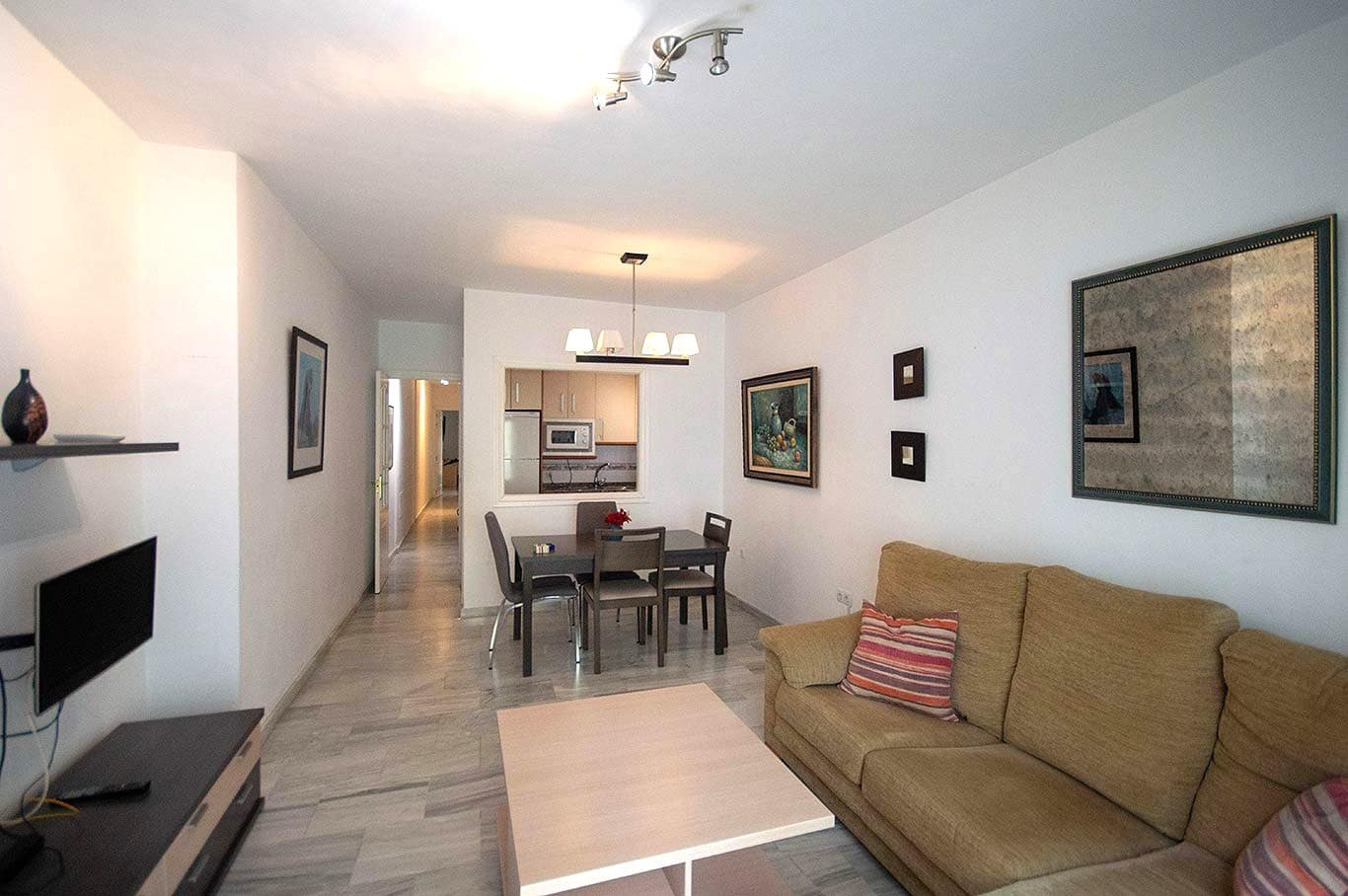 2 bedroom Apartment for rent in Fuengirola - € 1,100 (Ref: 9735003)