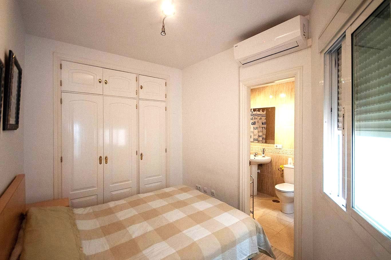 2 bedroom Apartment for rent in Fuengirola - € 1,100 (Ref: 9735003)