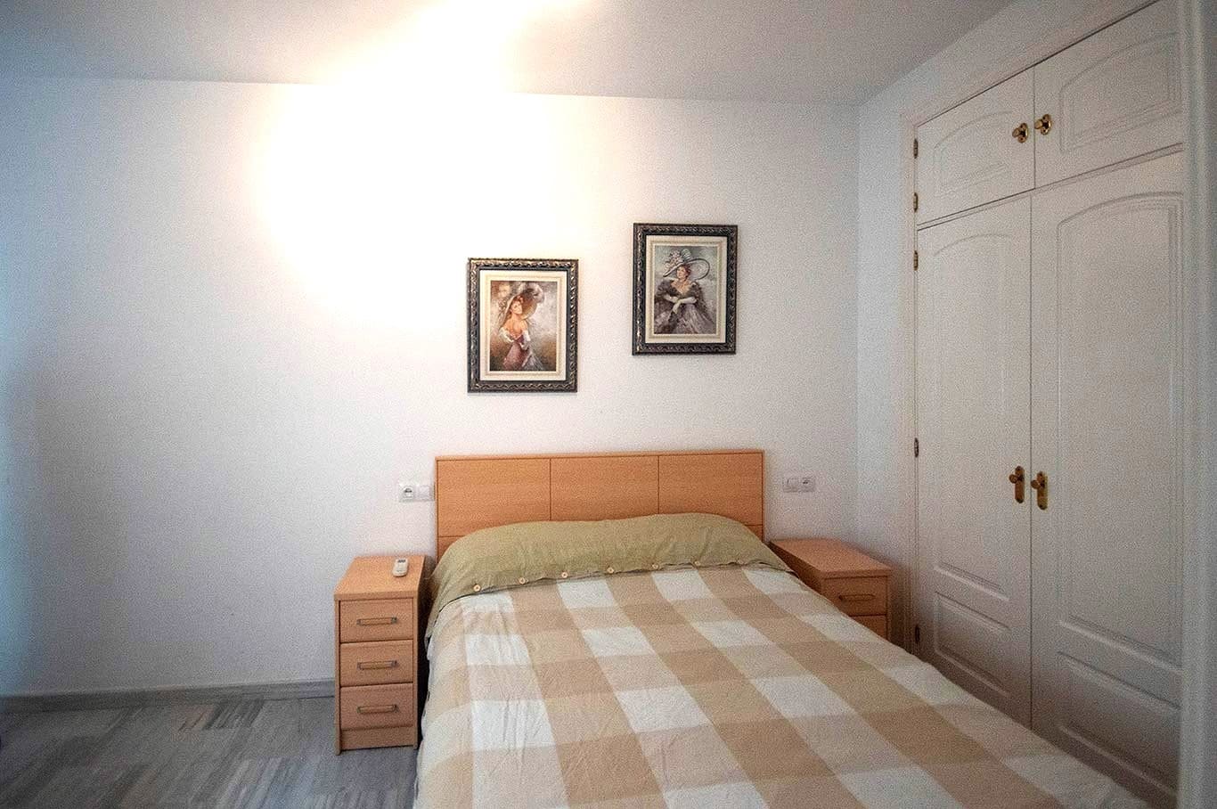 2 bedroom Apartment for rent in Fuengirola - € 1,100 (Ref: 9735003)