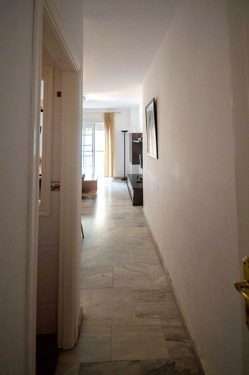 2 bedroom Apartment for rent in Fuengirola - € 1,100 (Ref: 9735003)