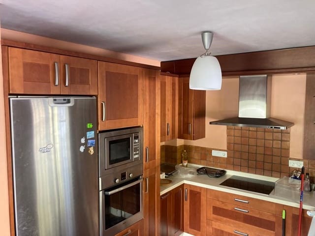 4 bedroom Finca/Country House for sale in Zambra, Rute with pool garage - € 220,000 (Ref: 9826131)