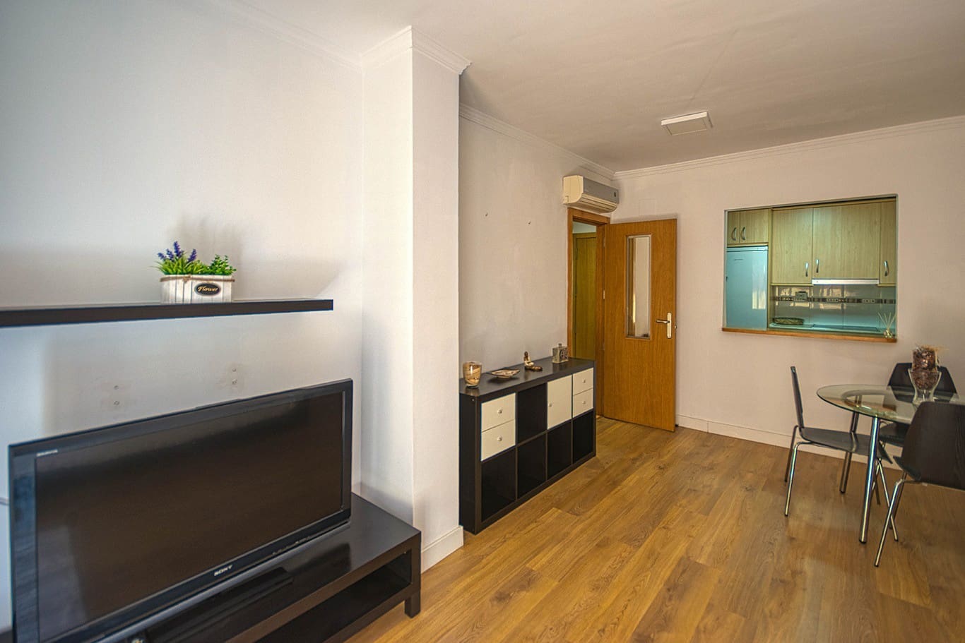 2 bedroom Beach Apartment for rent in Fuengirola - € 1,300 (Ref: 9863898)