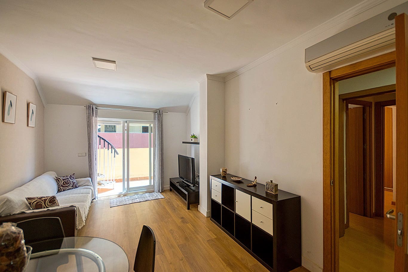2 bedroom Beach Apartment for rent in Fuengirola - € 1,300 (Ref: 9863898)