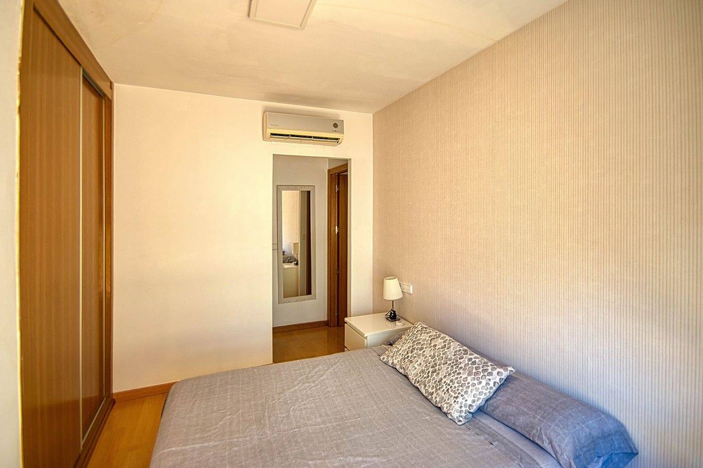 2 bedroom Beach Apartment for rent in Fuengirola - € 1,300 (Ref: 9863898)