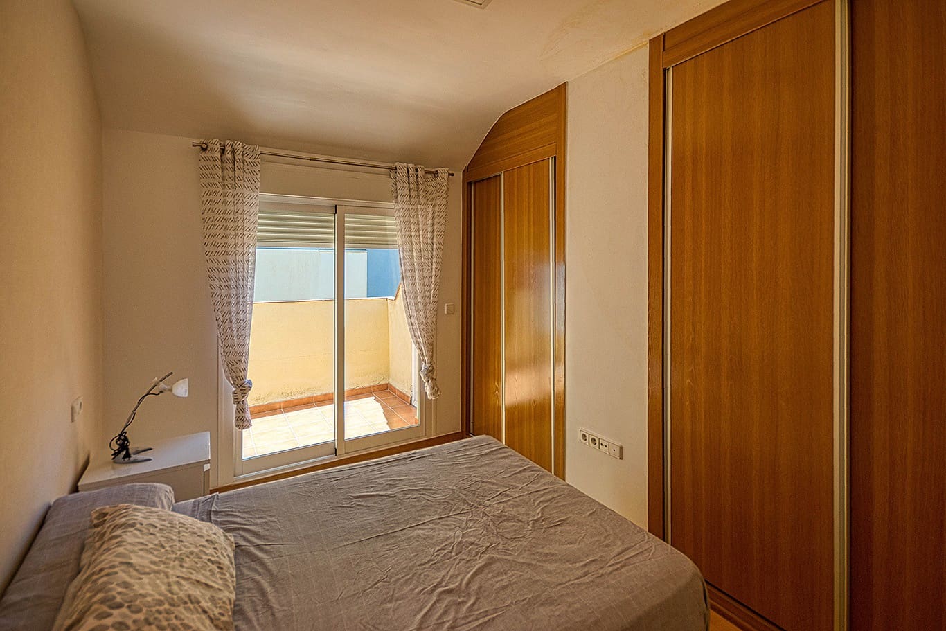 2 bedroom Beach Apartment for rent in Fuengirola - € 1,300 (Ref: 9863898)