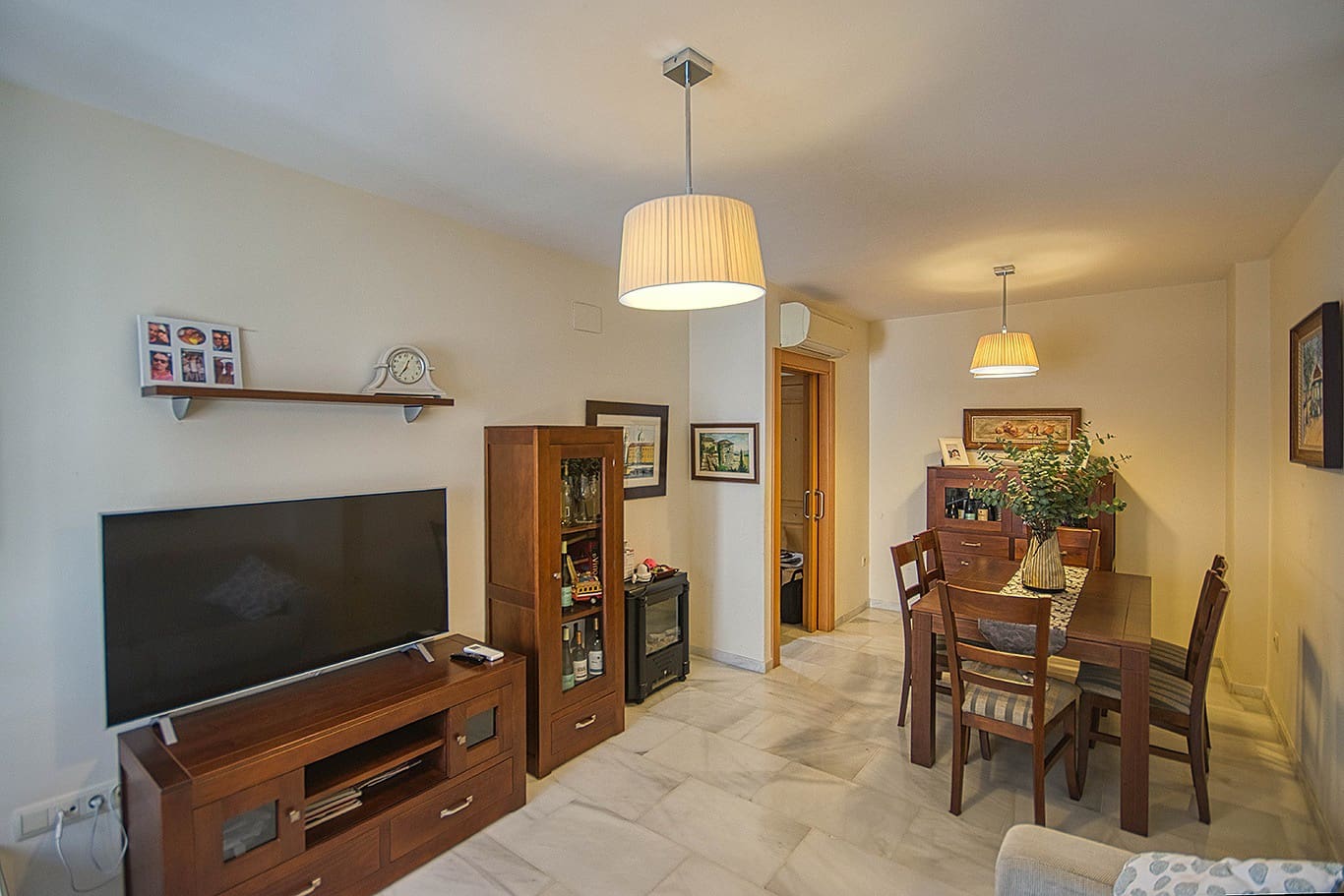 2 bedroom Apartment for rent in Fuengirola - € 1,350 (Ref: 9868146)