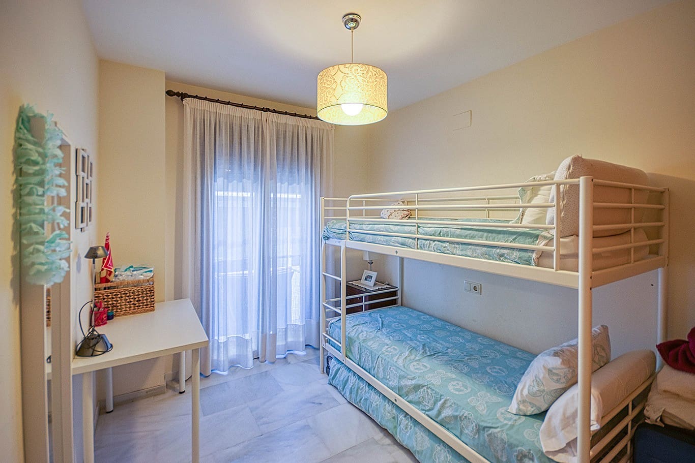 2 bedroom Apartment for rent in Fuengirola - € 1,350 (Ref: 9868146)