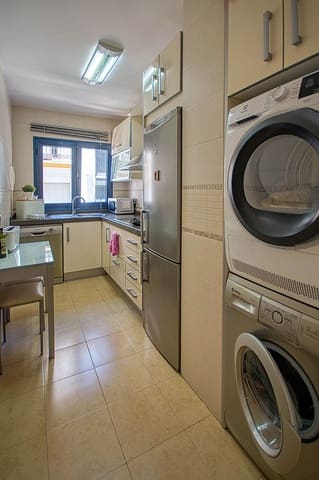 2 makuuhuone Huoneisto vuokrattavana paikassa Centro ciudad, Fuengirola - 1 350 € (Ref: 9868146)