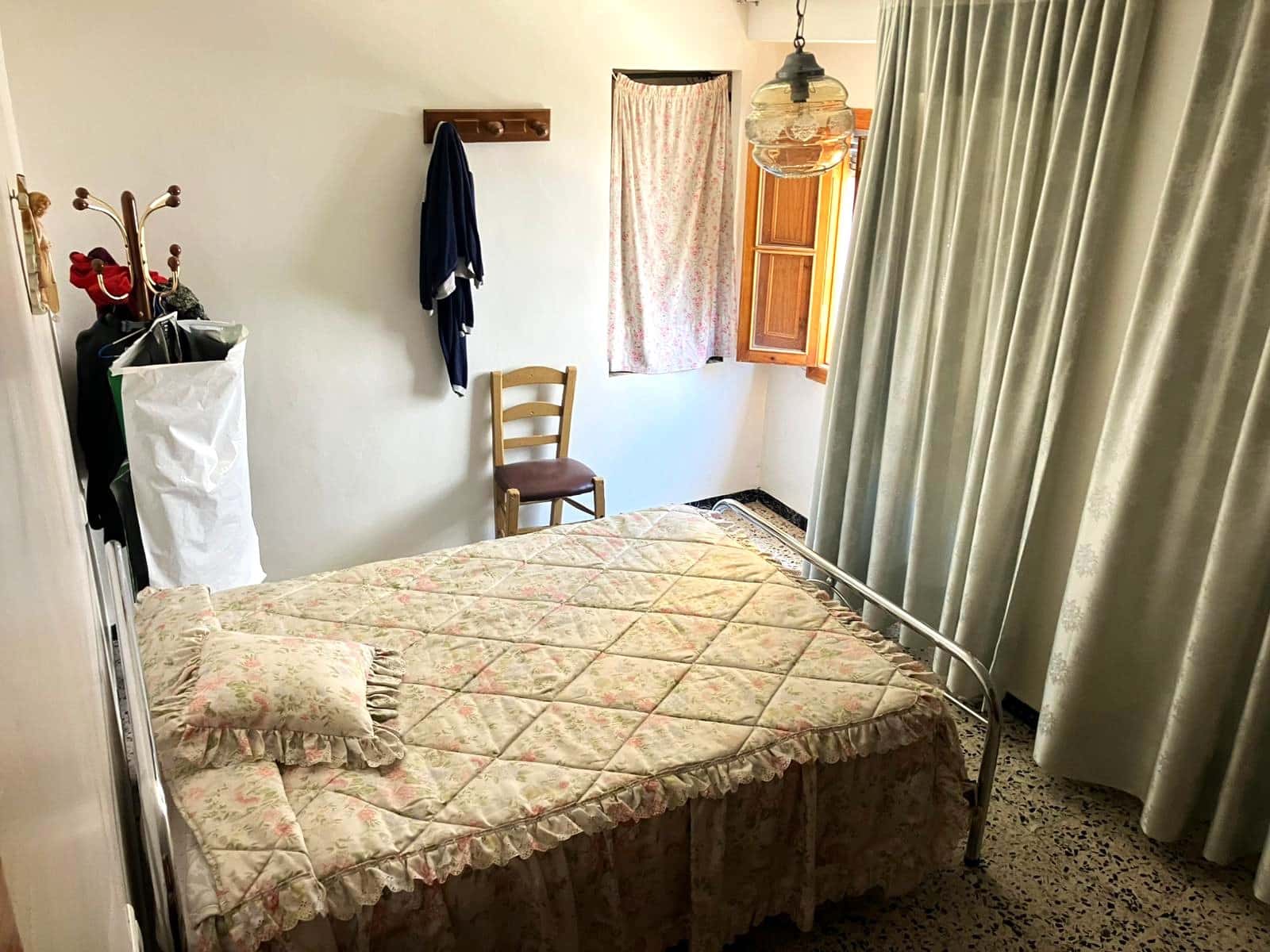 5 soverom Hus til salgs i Rute med garasje - € 135 000 (Ref: 9886379)