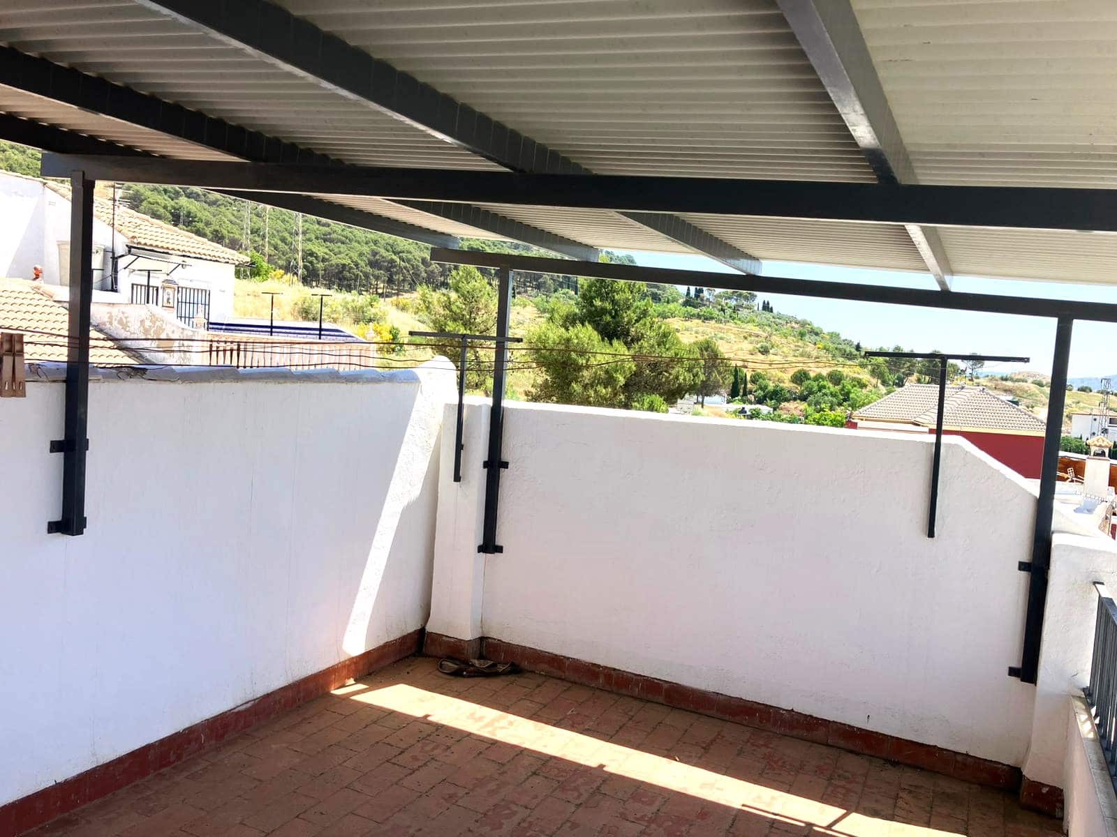 5 soverom Hus til salgs i Rute med garasje - € 135 000 (Ref: 9886379)