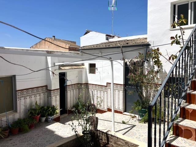 5 soverom Hus til salgs i Rute med garasje - € 135 000 (Ref: 9886379)