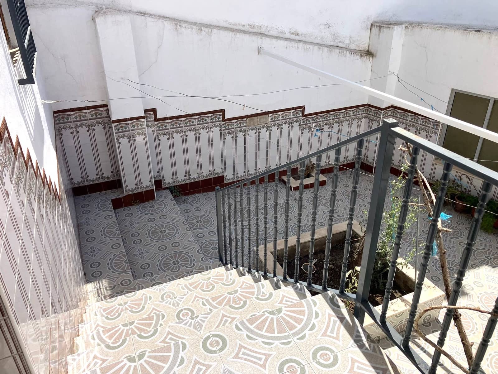 5 soverom Hus til salgs i Rute med garasje - € 135 000 (Ref: 9886379)