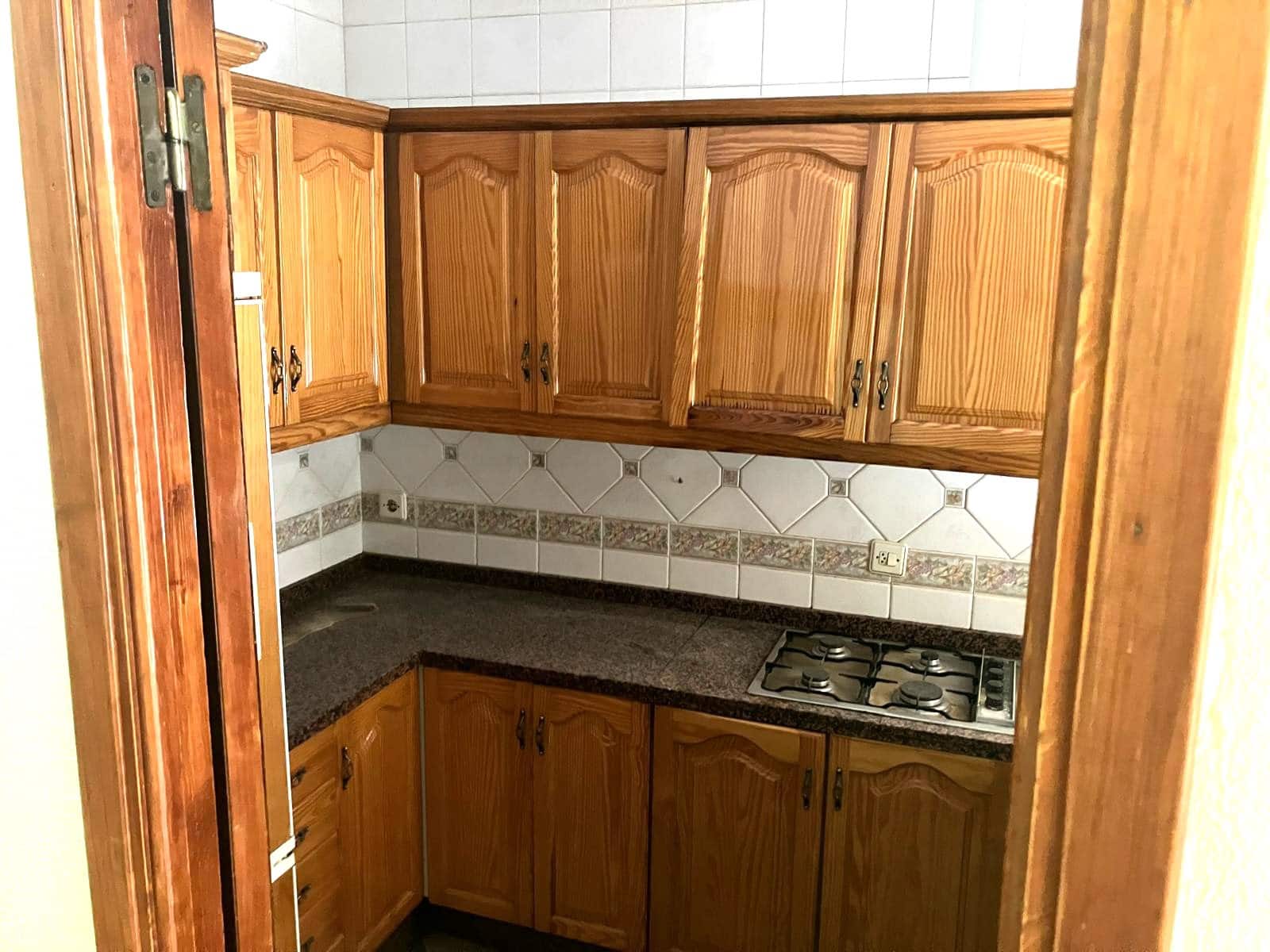 Apartamento de 4 habitaciones en Rute en venta - 85.000 € (Ref: 9895704)