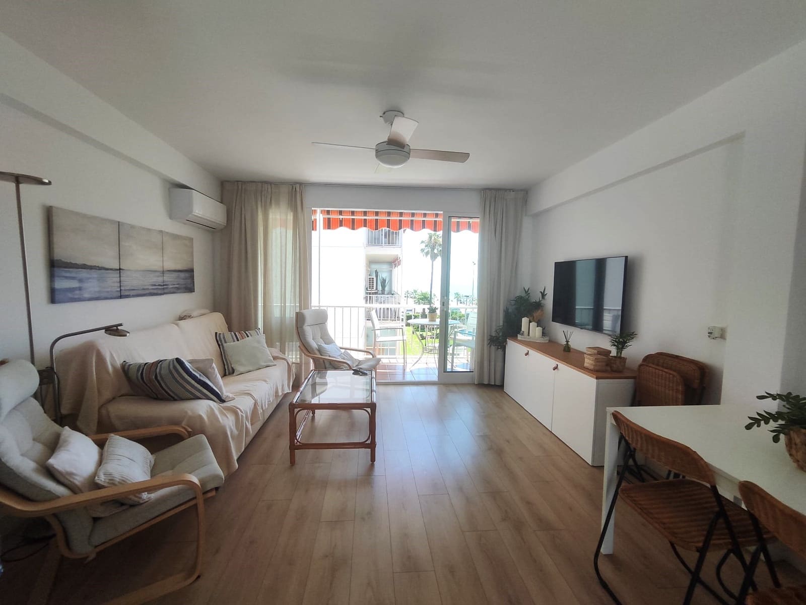 2 bedroom Beach Apartment for rent in Fuengirola with pool garage - € 1,250 (Ref: 9956300)