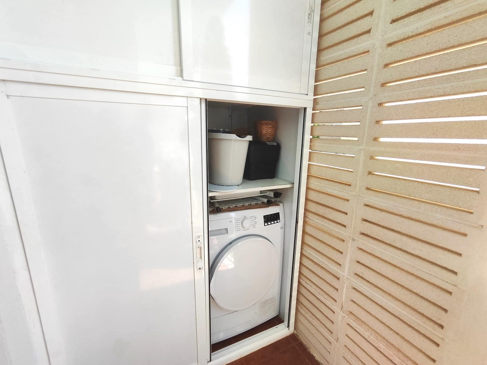 2 bedroom Beach Apartment for rent in Fuengirola with pool garage - € 1,250 (Ref: 9956300)